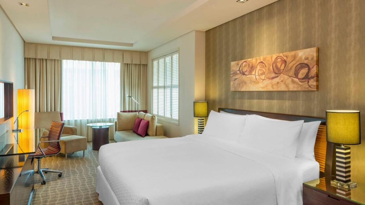 hotel-img